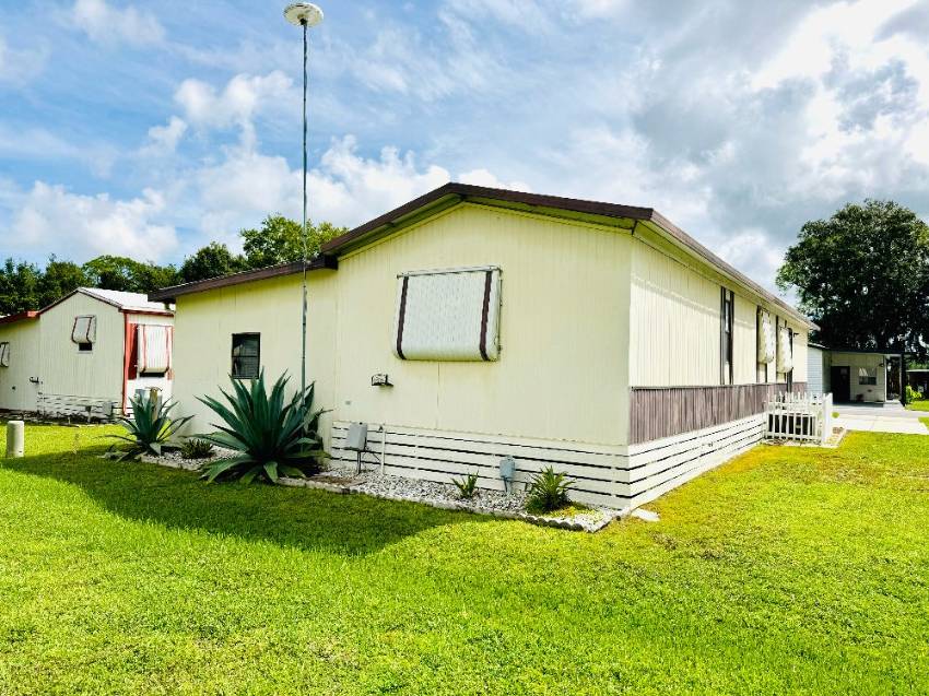 25 Leisure Drive a Auburndale, FL Mobile or Manufactured Home for Sale